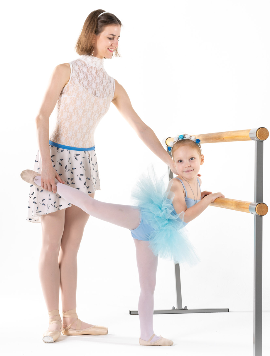 Детский урок балета для девочек
